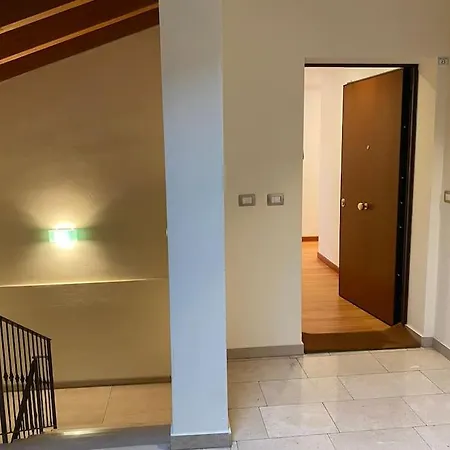Interno 8 Con Box Auto Privato Gratuito Apartamento Ferrara