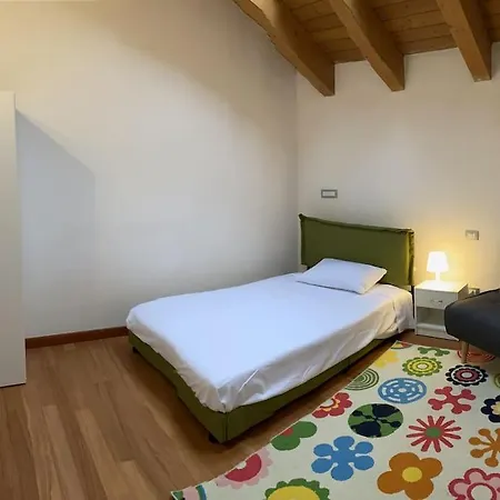 Interno 8 Con Box Auto Privato Gratuito *