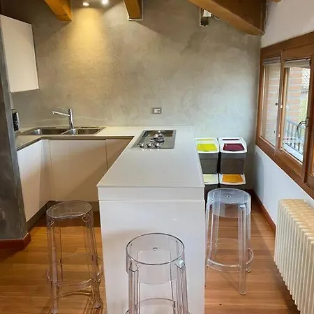 Daire Interno 8 Con Box Auto Privato Gratuito Ferrara