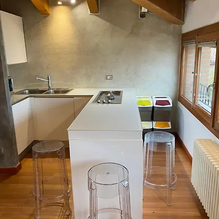 Daire Interno 8 Con Box Auto Privato Gratuito *