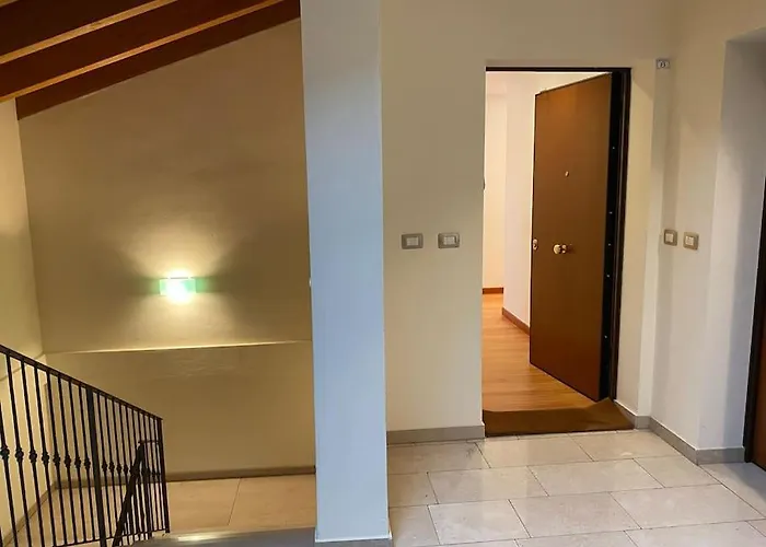 Interno 8 Con Box Auto Privato Gratuito Lejlighed Ferrara