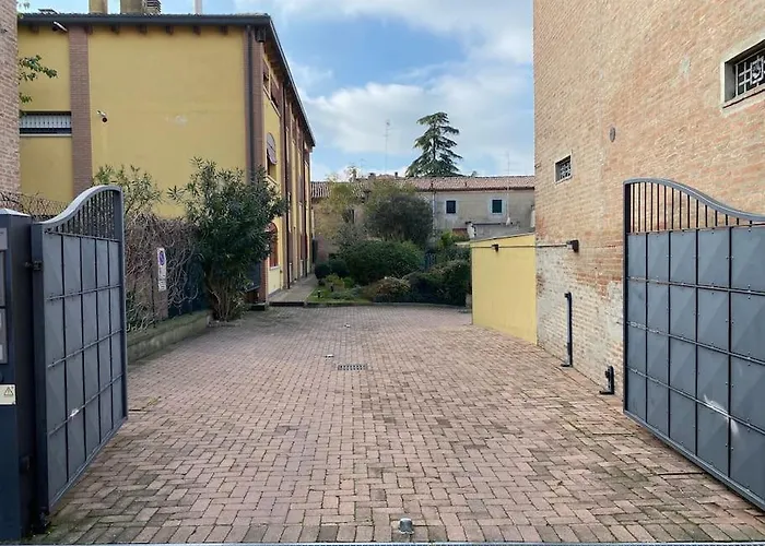 Interno 8 Con Box Auto Privato Gratuito Διαμέρισμα